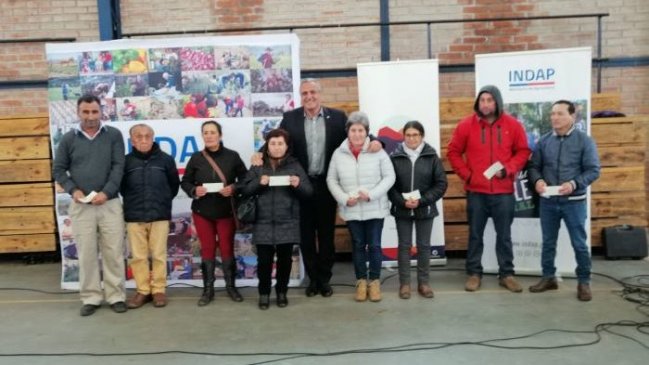 Agricultores del Maule recibieron recusos para alimentar a sus animales