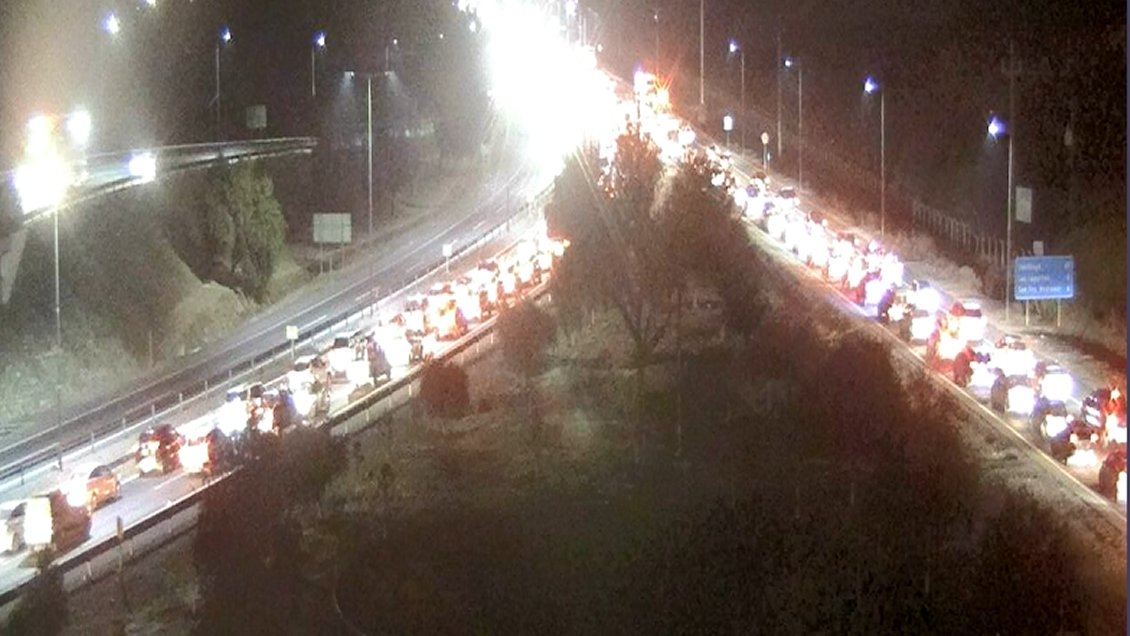 Conductores reportan alta congestión vehicular en Ruta 5 Sur