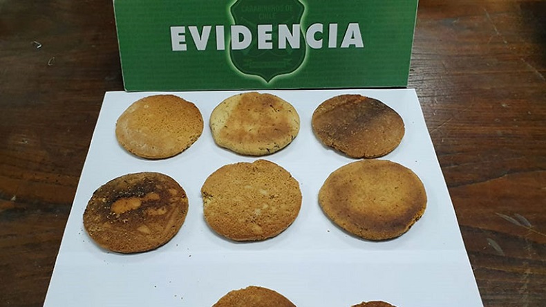 Detienen a una joven por vender galletones de marihuana: Se los ofreció a un carabinero