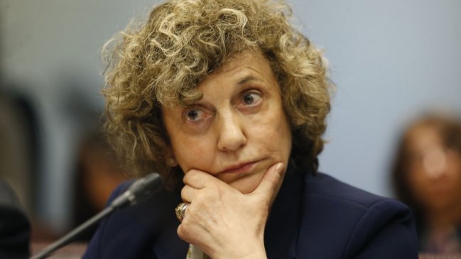 Presentan querella contra Dobra Lusic por tráfico de influencias y amenazas