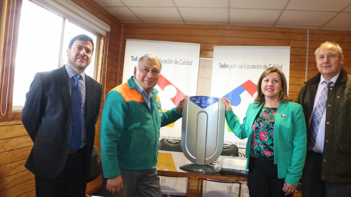 ¿Sirven o no sirven? Crece polémica por compra de purificadores de aire para Coyhaique