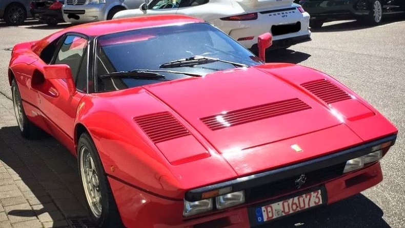 Roban Ferrari de 1.500 millones de pesos durante conducción de prueba