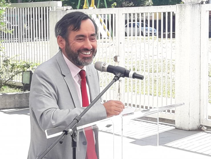 Alcalde de Chillán Viejo seguirá ejerciendo en el cargo pese a investigación en su contra