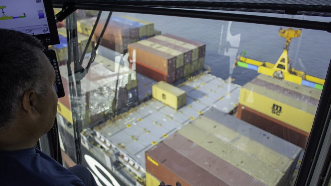 Implementan nuevos protocolos para traslado de cargas peligrosas en el Puerto de Arica