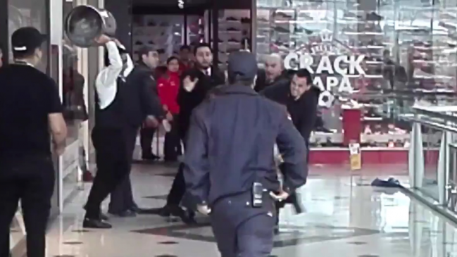 Gobierno celebra paliza de guardias a ladrón en mall de Viña del Mar