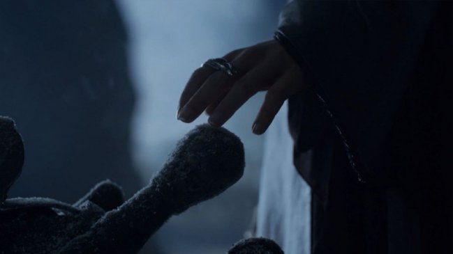 ¿Quién se quedó con el Trono en 