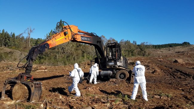 Queman siete máquinas forestales y dos camiones en Teodoro Schmidt