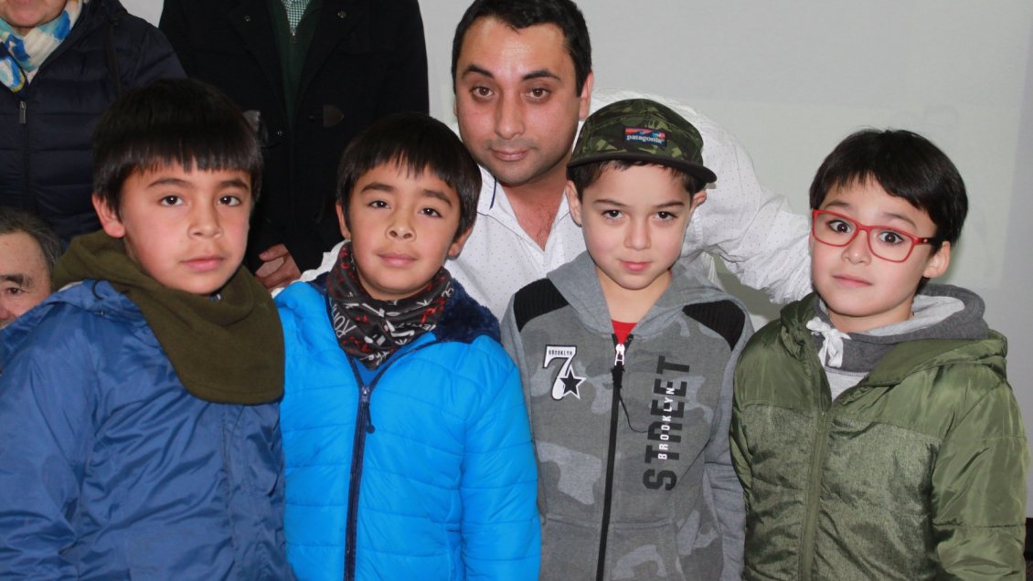 Campeón mundial de tenis adaptado realizó charla en Cochrane