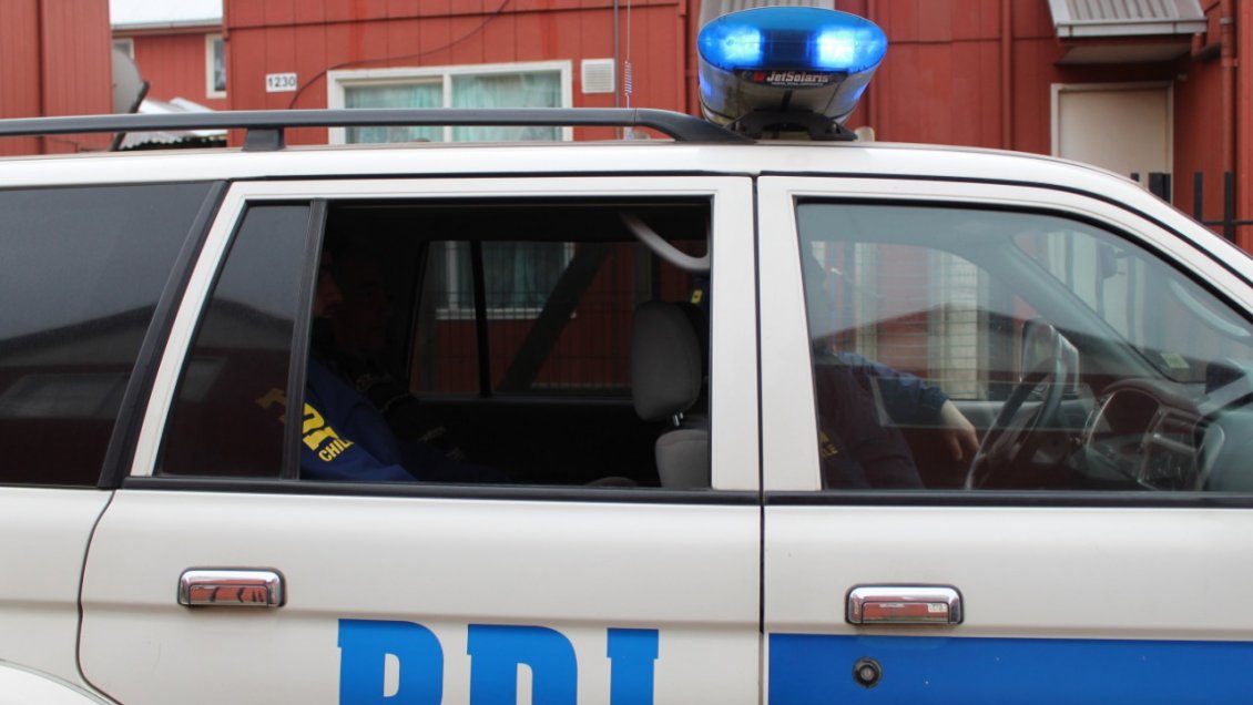 Dos extranjeros, deportados desde Los Lagos por mantener antecedentes delictuales