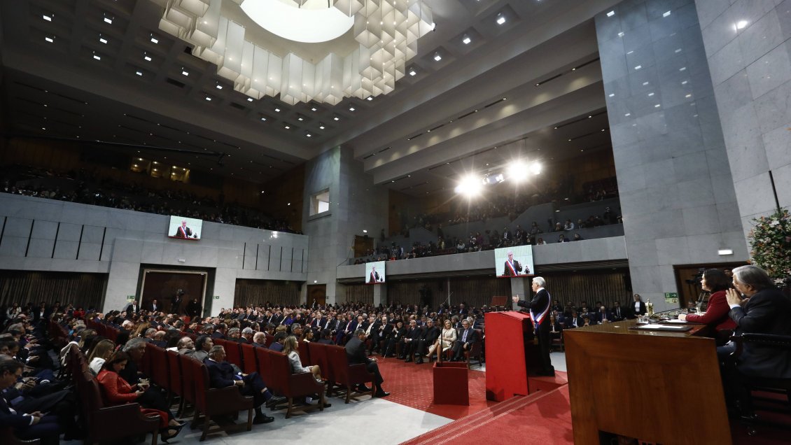 Cuenta pública: En Chile Vamos piden revocar invitación a embajador de Maduro