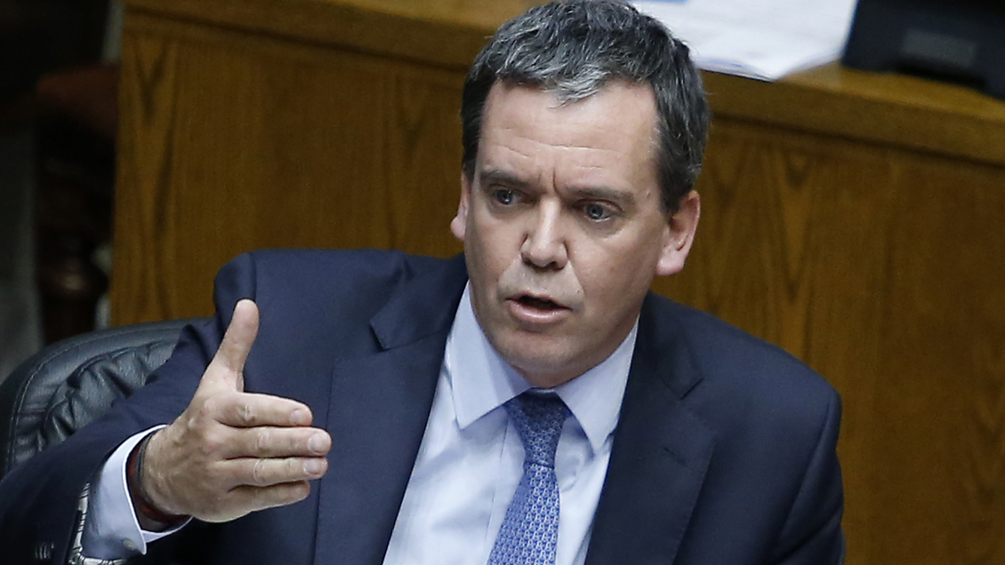 Harboe pide al Gobierno designar con 