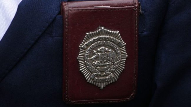 PDI frustró a balazos asalto, pero fue detenido por provocar accidente