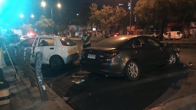 Una persona en riesgo vital tras choque en el centro de Santiago