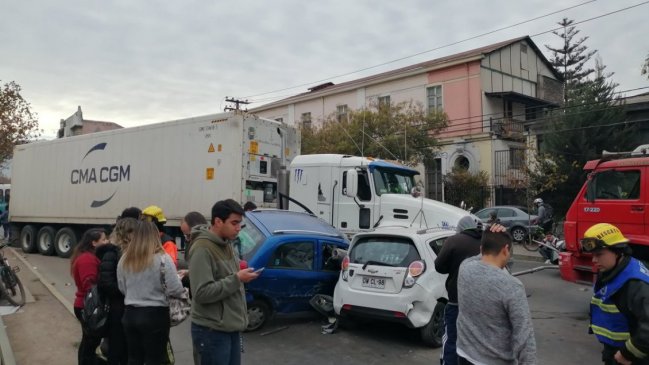 Choque múltiple genera gran congestión en Blanco Encalada