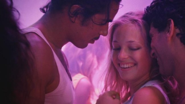 Cineasta provocó polémica por extensa escena de sexo oral en Cannes