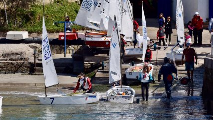  Estudiantes de Iquique se lucieron en Regata Interescolar Caldera 2019  