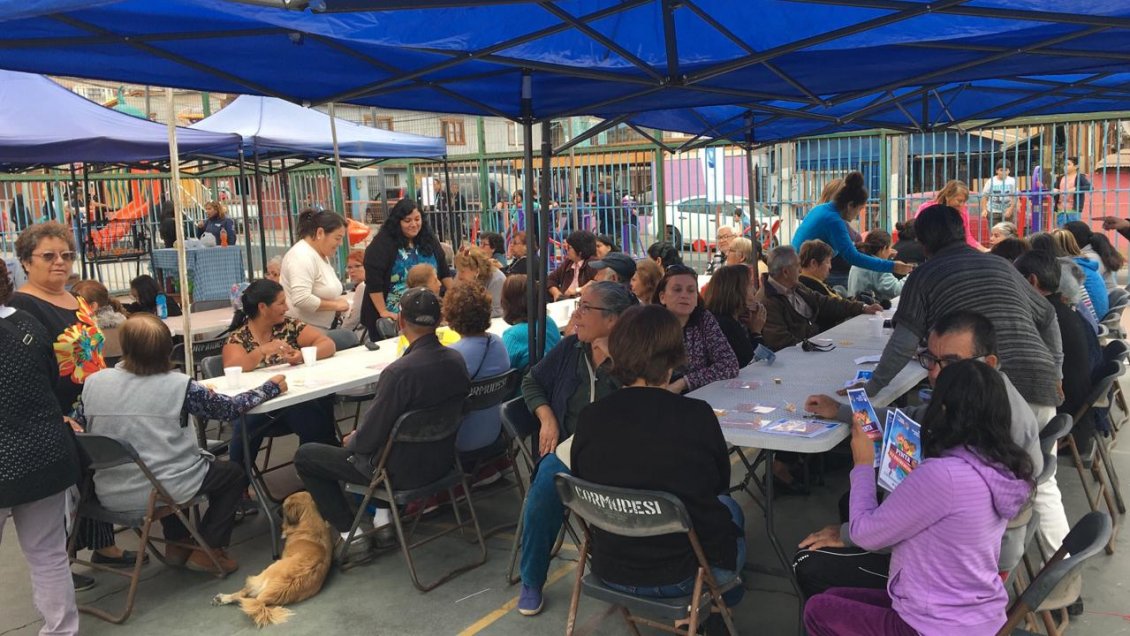 Recorren Iquique en el Día del Patrimonio de los Barrios