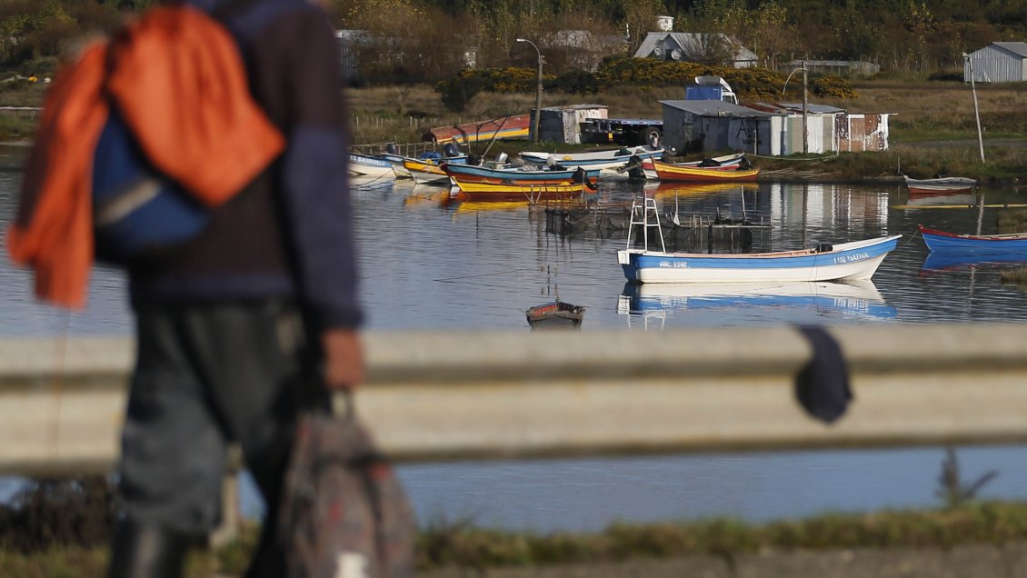 Pescador fue encontrado muerto en un bote: Aparentemente estaba ahogado
