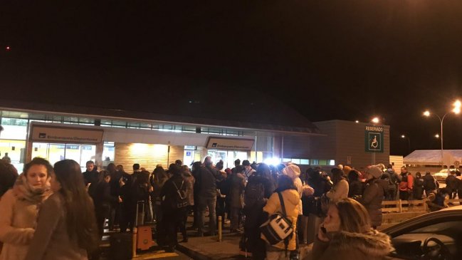 Evacuan aeropuerto de Punta Arenas por aviso de bomba