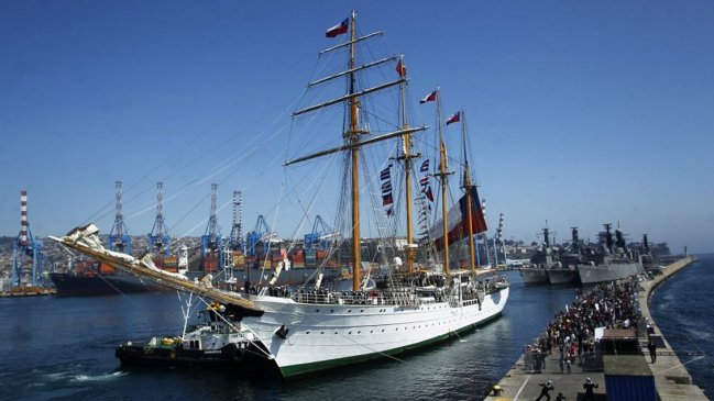 Transparencia: Armada debe entregar bitácoras de naves de septiembre de 1973