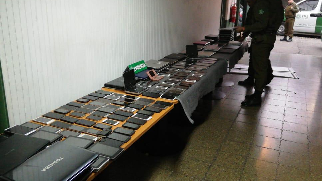 Detienen a 10 sujetos que vendían artículos robados en persa