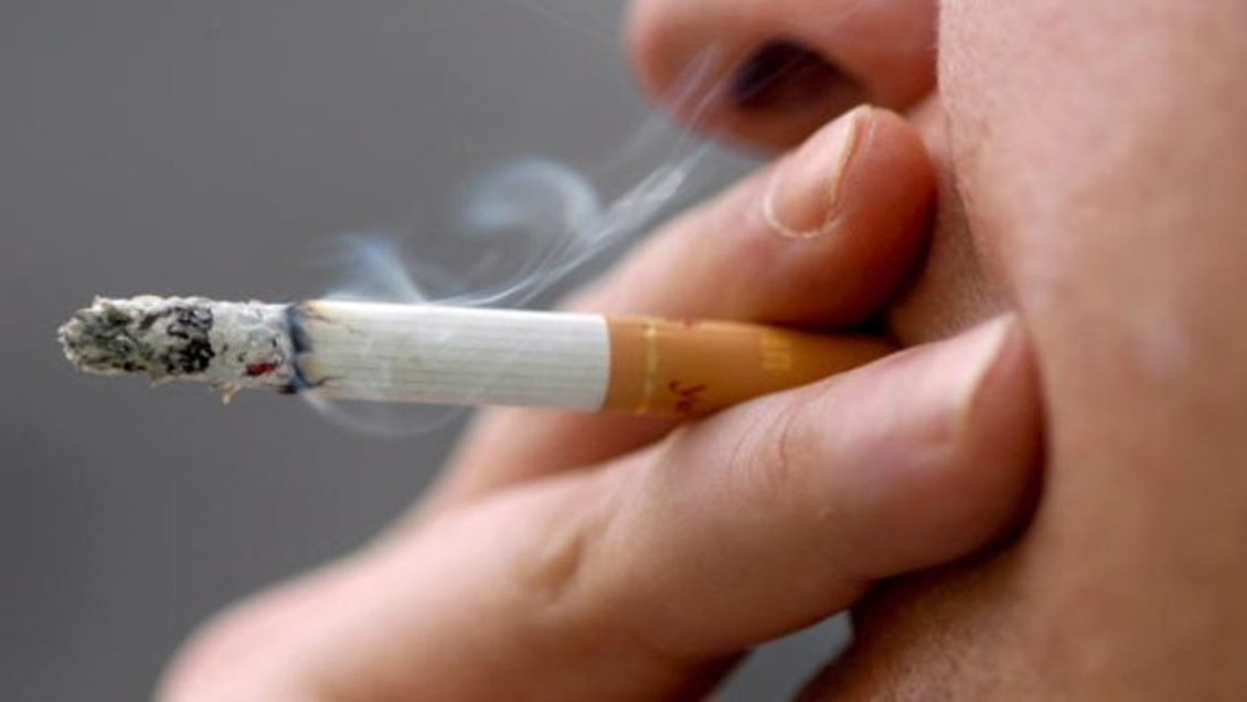 Uno de cada cinco fumadores no sabe que el tabaco causa cáncer, según la OMS