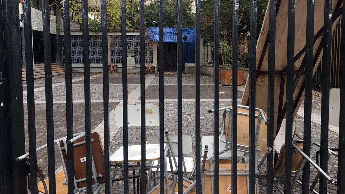 Estudiantes se tomaron el Instituto Nacional