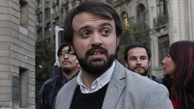 Alcalde Sharp: Hubiese sido más prudente hacer la cuenta pública de día