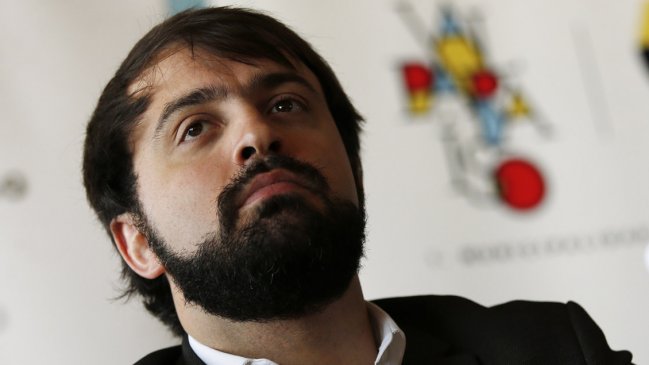 Sharp, escéptico ante interés de Piñera en tren Santiago-Valparaíso: 