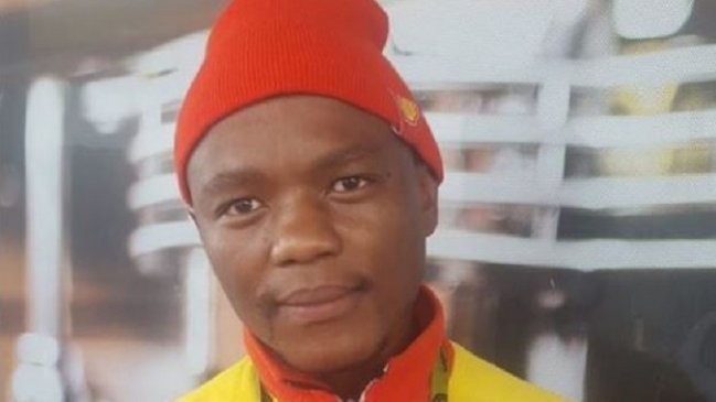 Trabajador le pagó la bencina a joven sin plata y recibió recompensa millonaria