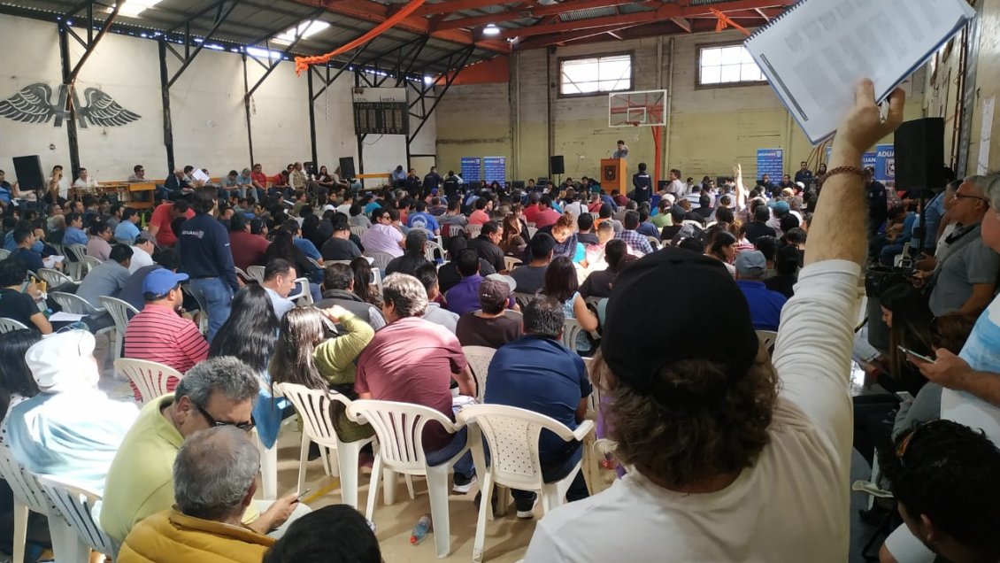 Aduanas recaudó más de 300 millones en subasta realizada en Iquique