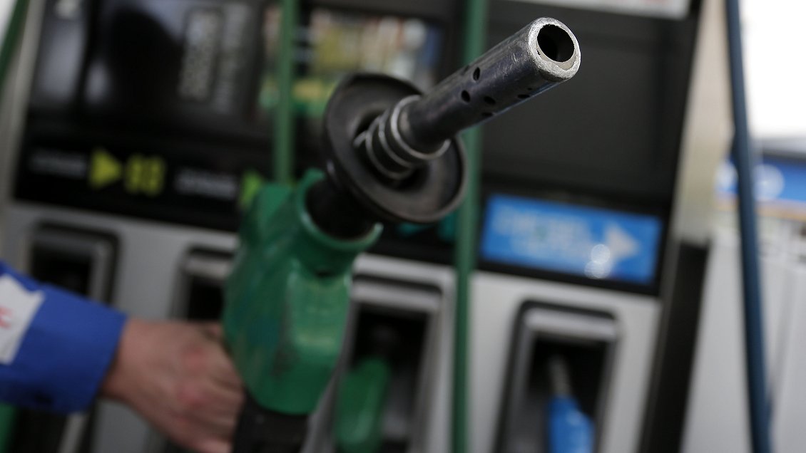 Por fin: Todos los combustibles bajan de precio este jueves