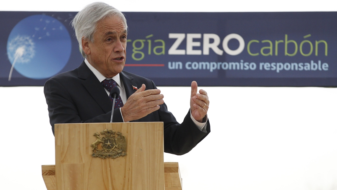Piñera defendió gradualidad de la descarbonización: No podemos quedarnos a oscuras
