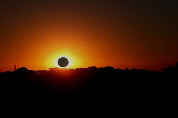 Estará prohibido acampar en borde costero de Coquimbo el día del eclipse