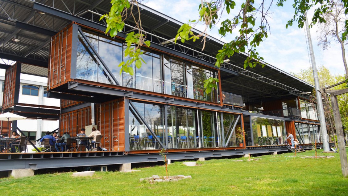 Decano de la Usach explicó uso irregular de fondos en construcción de edificio