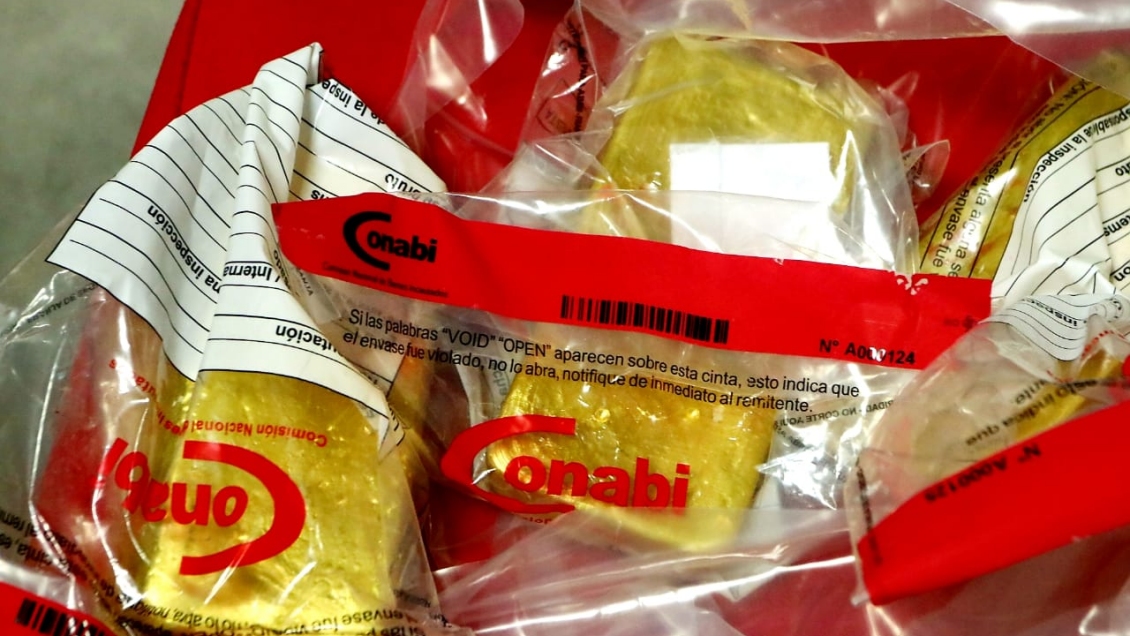 Autoridades peruanas decomisaron 31 kilos de oro procedentes de la minería ilegal