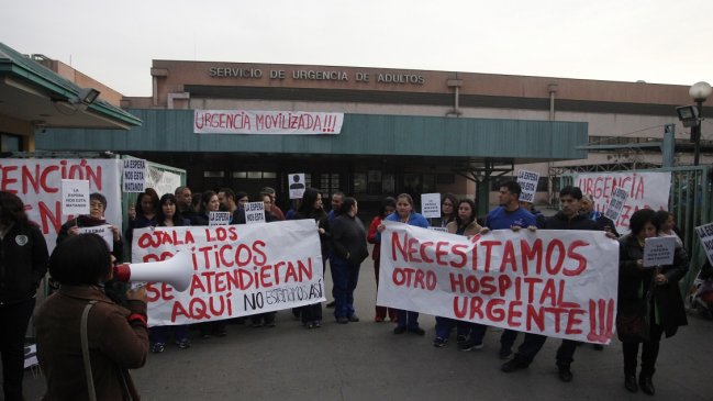 Parlamentarios citarán a ministro de Salud por crisis en Hospital San José