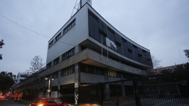 Autoridades no descartan desalojo del Instituto Nacional si continúa la toma