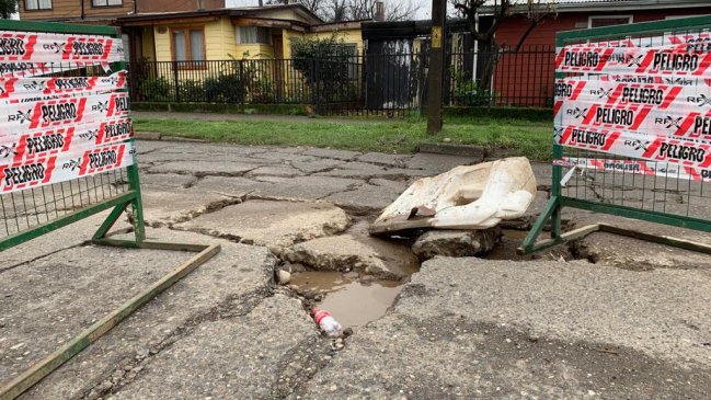 Desde el miércoles cerrarán deteriorada calle de Valdivia: Proyectan reparación para agosto