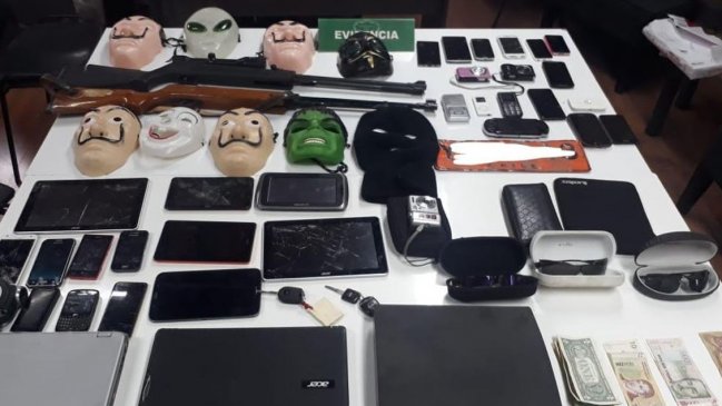 Carabineros allanó 14 domicilios presuntamente vinculados a banda delictual en Lo Barnechea