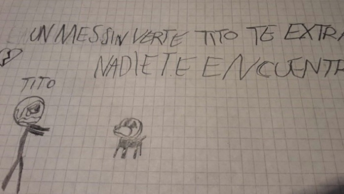 Un niño ofrece su bicicleta para que le devuelvan a su perro Tito