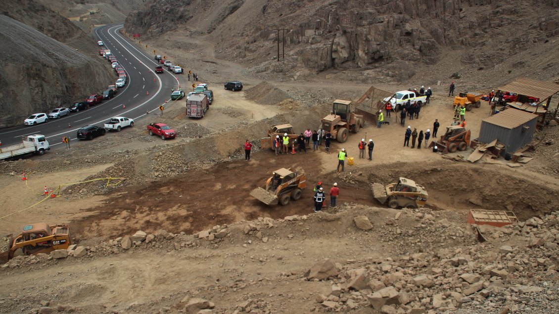 Bolivia envió comisión a Chile para coordinar rescate de mineros en Tocopilla