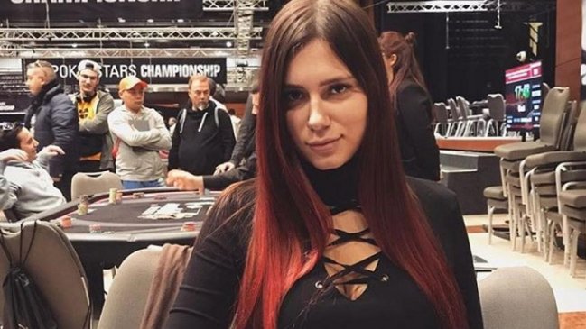 Famosa jugadora de póker murió en extraño accidente: Electrocutada en el baño