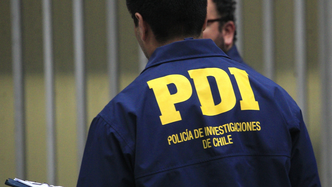 Investigan baleo de seis encapuchados a un tractorista en La Araucanía