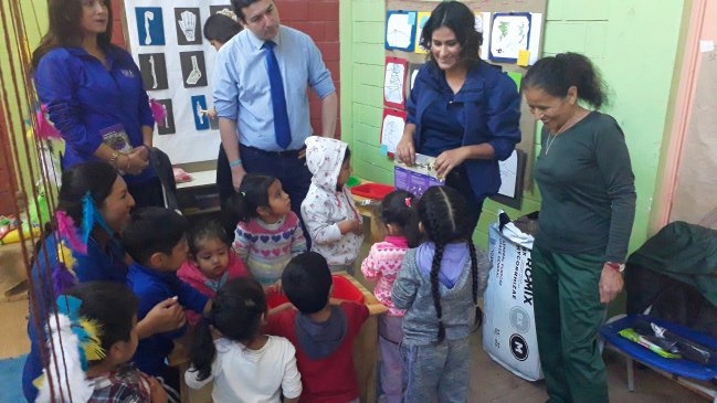 Programa promueve la conservación del Picaflor de Arica desde la primera infancia