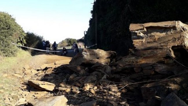 Sernageomin recomendó un bypass para rescatar autos atrapados tras derrumbe en Hualpén