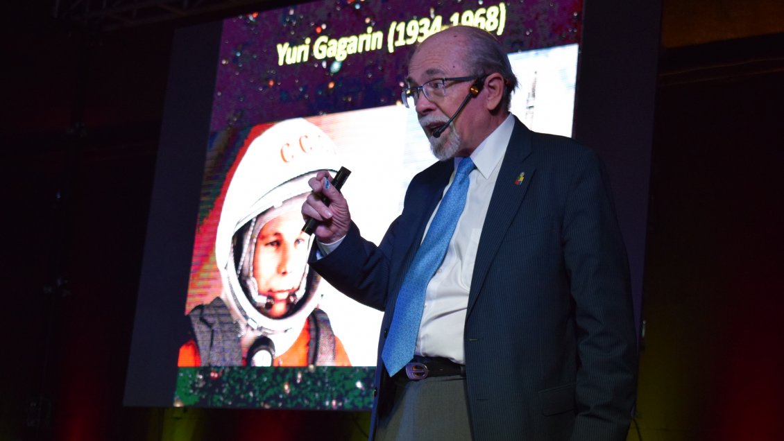 Profesor José Maza y TVN: 