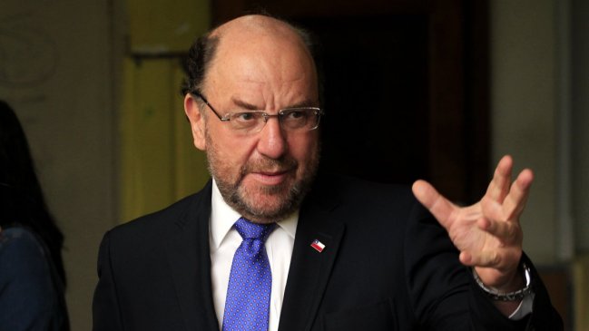 Moreno por aeropuerto: El trabajo del MOP es defender los intereses del Estado