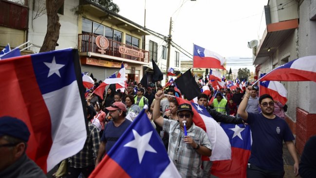 Trabajadores de Chuquicamata analizan última oferta de Codelco