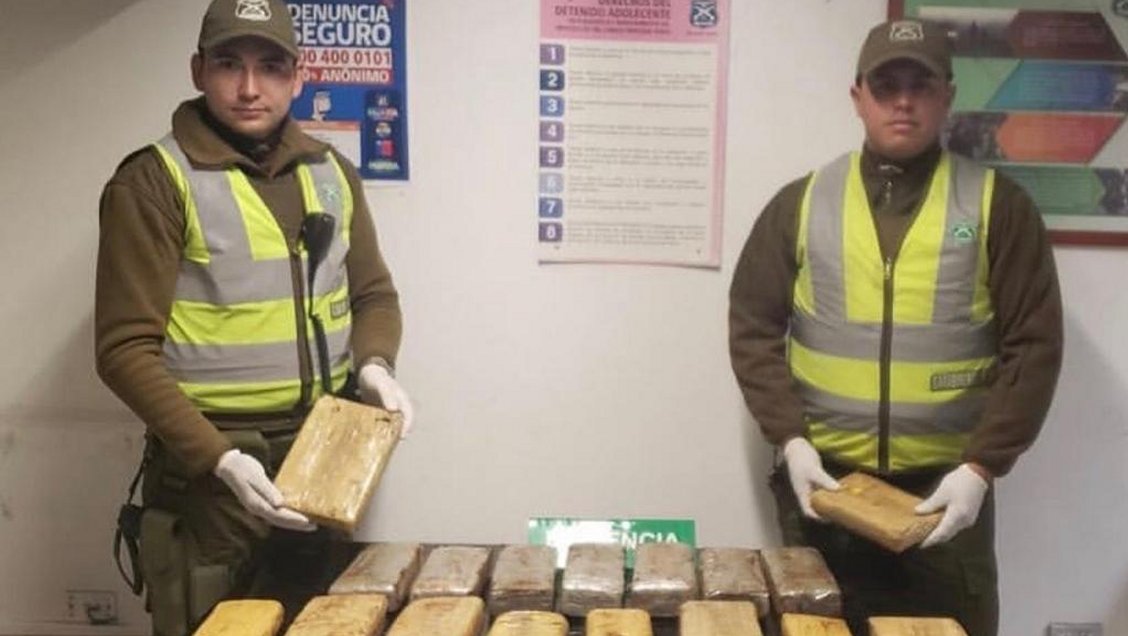 Carabineros encontró cargamento de droga abandonado en plena Ruta 5